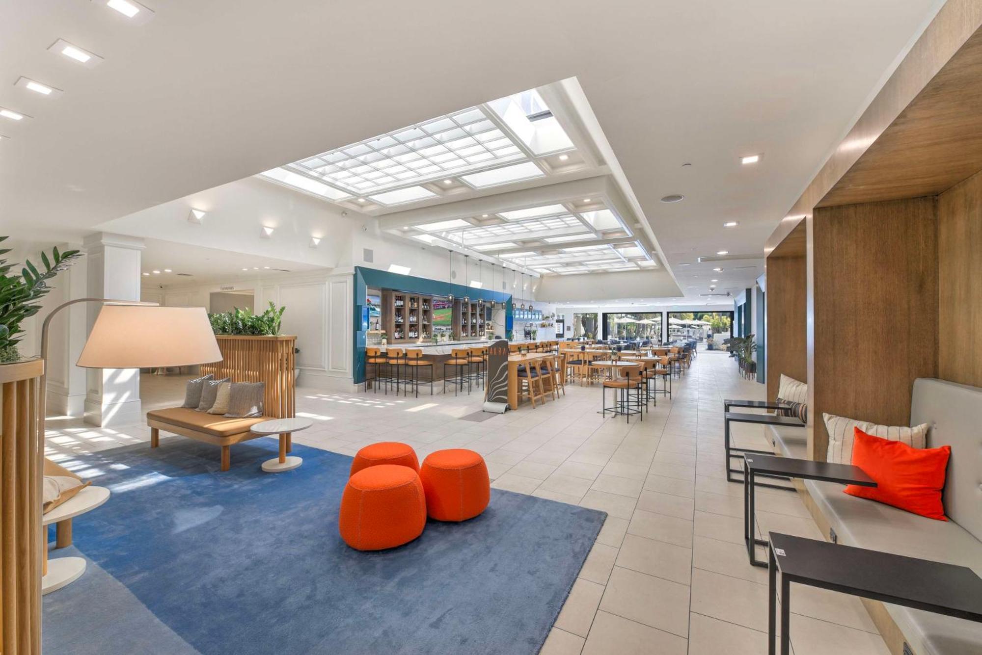Hilton Irvine/Orange County Airport Hotell Exteriör bild